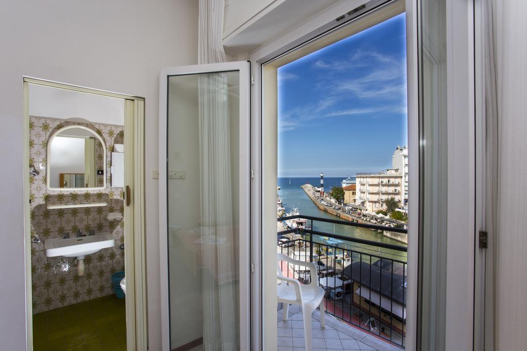Hotel Lugano Cattolica Chambre photo